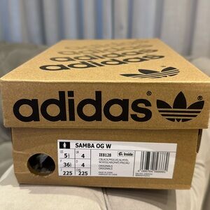 Brand new directly from Italy! New model not out in States yet.